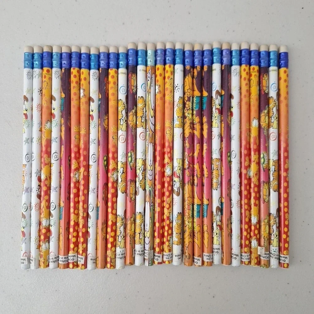 Vintage 1978 Garfield PENCIL LOT OF 28 Unused Loose Pencils- 28 Regular Size NEW